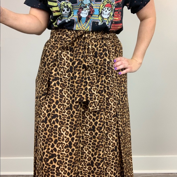 Get Spotted Leopard Maxi Skirt Small Animal Print - Picture 6 of 8